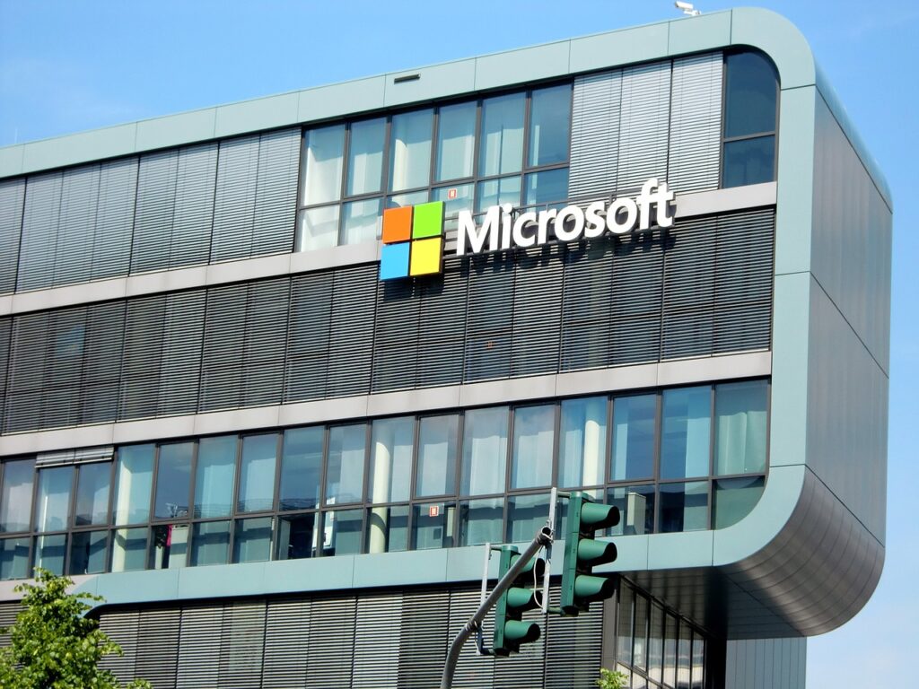 Du kommer inte tro vad Microsofts chefer tjänar – siffrorna som chockar!